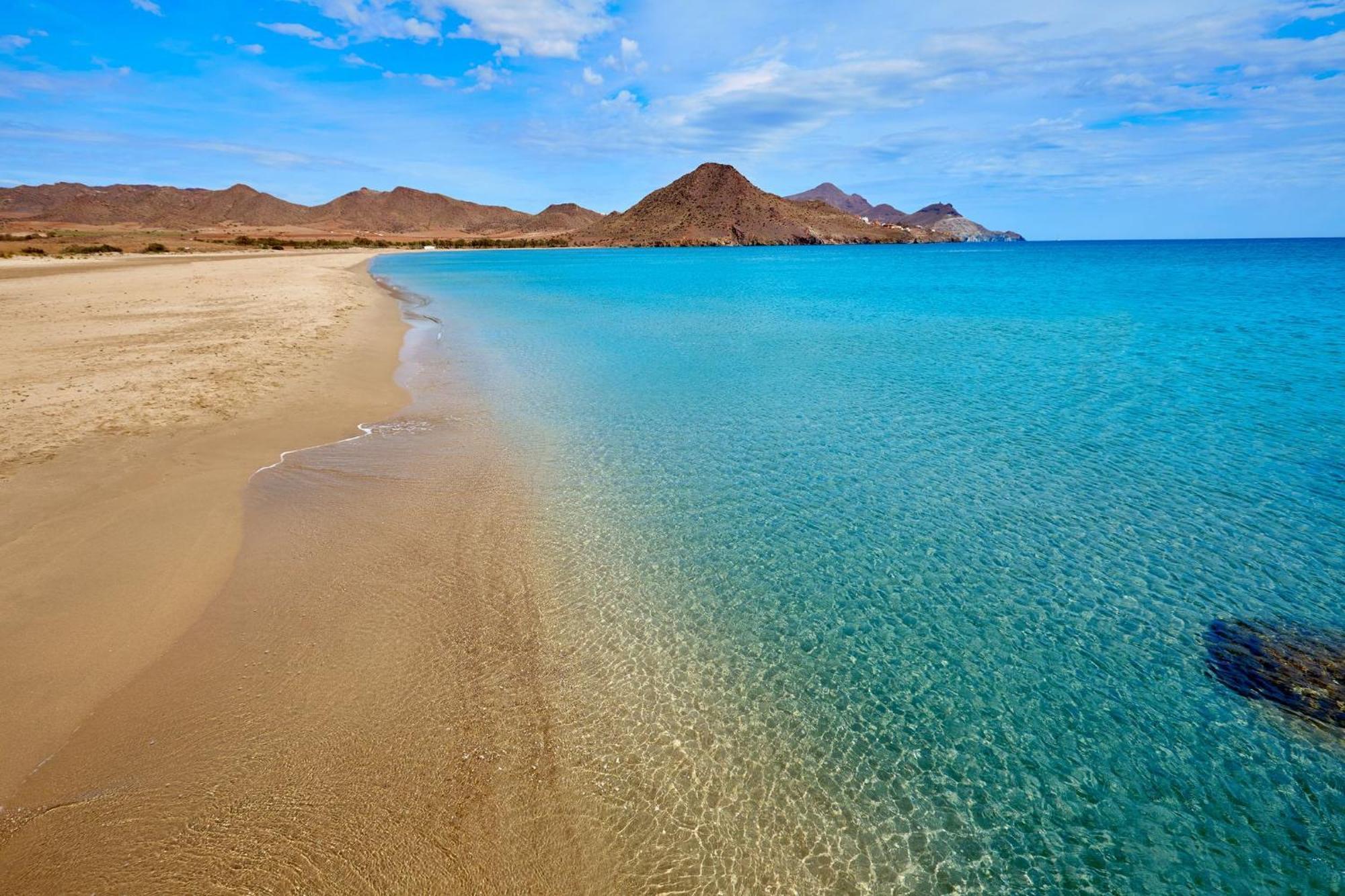 Atico En Exclusivo Complejo En La Playa De Бера Екстер'єр фото